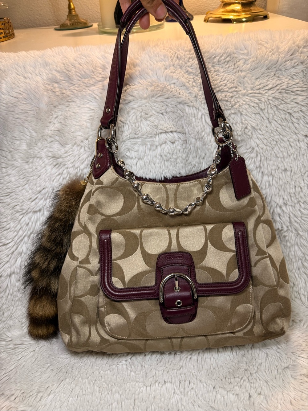 Authentic vintage Coach Signature Canvas Shoulder Bag with Wine Leather Trim - Picture 4 of 8